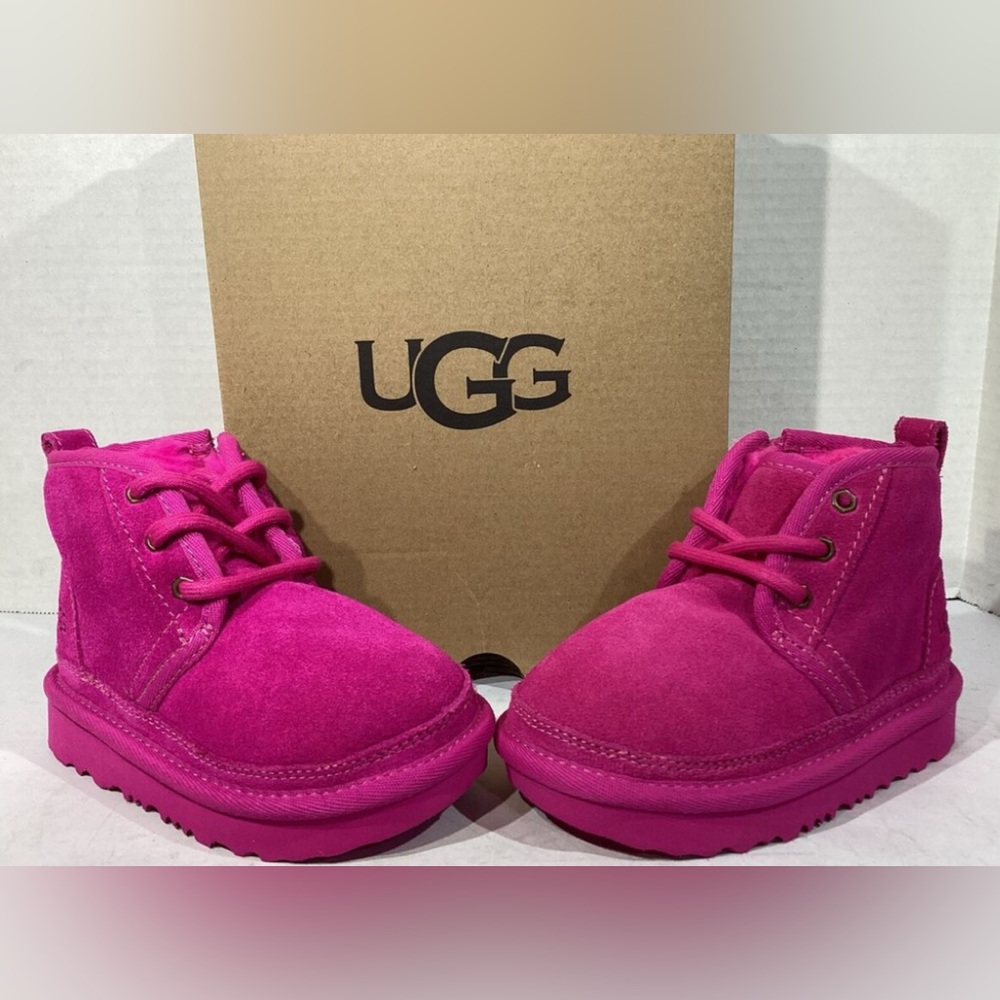 New Ugg boots size 8